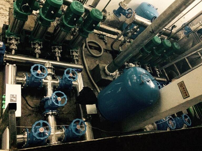 �ߌ�סլ׃�l��ˮ�O(sh��)��Ĺ�ˮ�ܵ���β�����