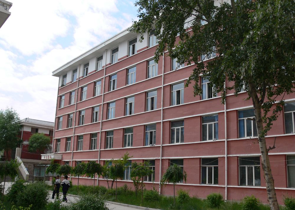 �W(xu��)У������ˮ�O(sh��)����ͼ����c