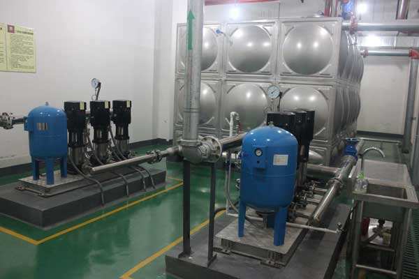 ׃�l�㉺��ˮ�O(sh��)��r�����